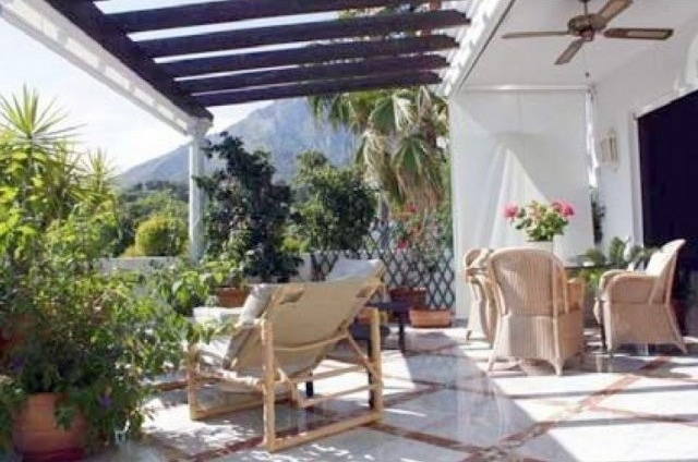 Splendid 2 Bedroom Apartment in Monte..