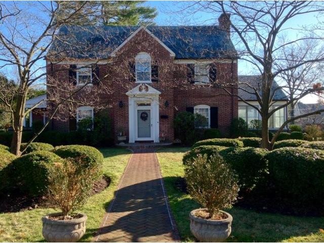 3 bedroom Residence For Sale: Mount..