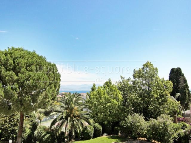 Antibes - Superb studio with sea view
