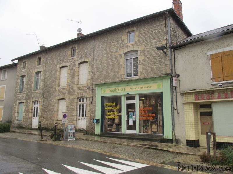 Prime Location Shop, 3 Bed Flatland..