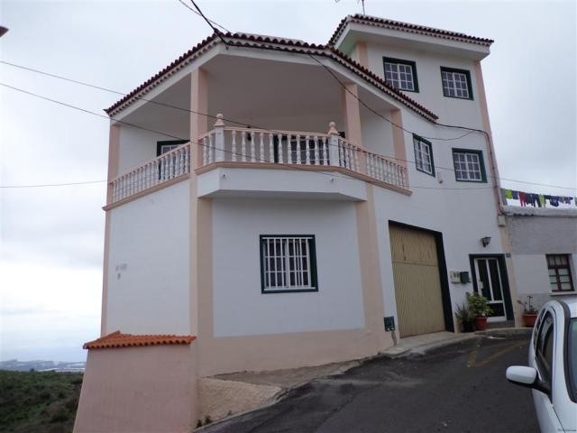 Detached For Sale in Guia De Isora..