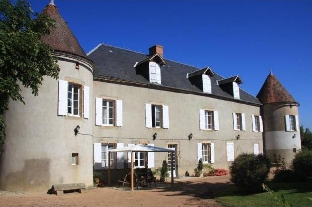 5 bedroom Castle For Sale: 03390.. - 2