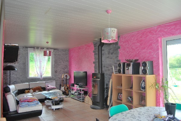 Traditional / Modern Style Property - 2
