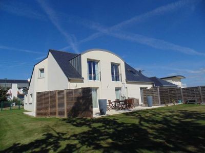 Contemporary House with Sea View