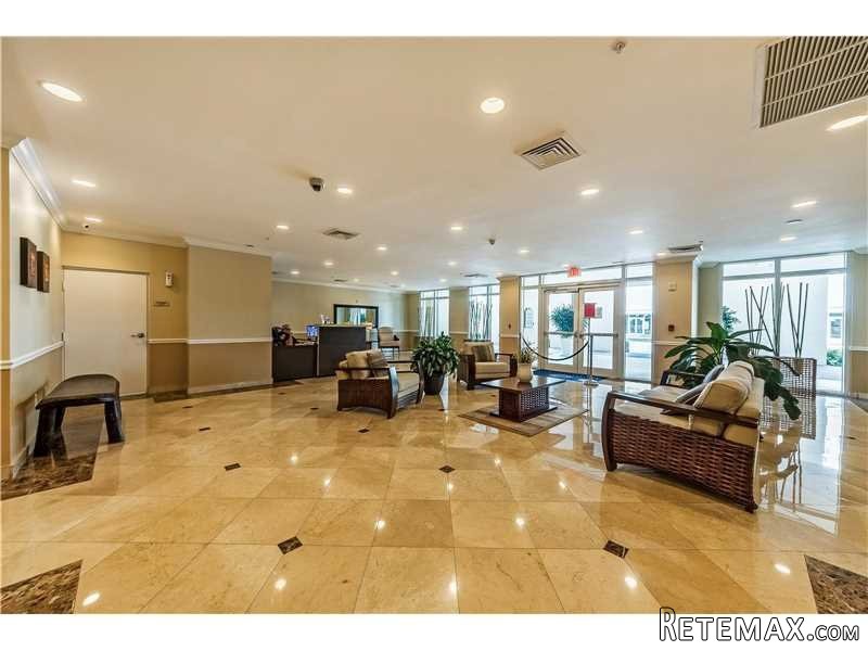 2 bedroom Flat For Sale: 117 NW 42nd.. - 2