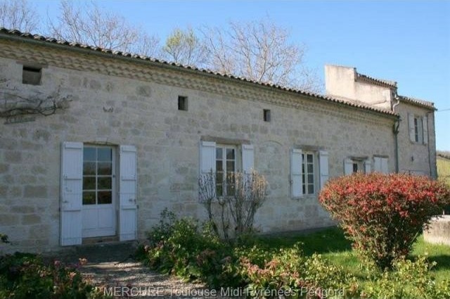 4 bedroom Character For Sale: 47270..