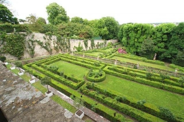 5 bedroom House For Sale: Paris, Paris.. - 2