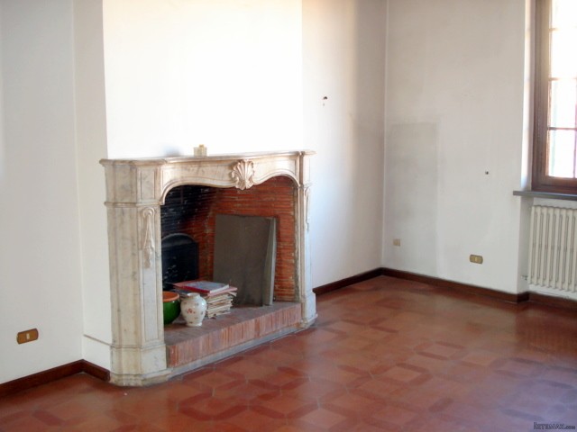Apartment - For Sale - Lucca centre &..