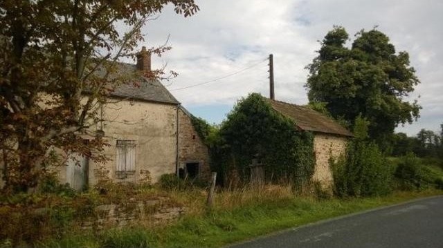 5 mn from BOUSSAC on 2,4 hectares old.. - 2