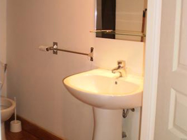 To Buy Or To Rent: Studio Flat In A.. - 2