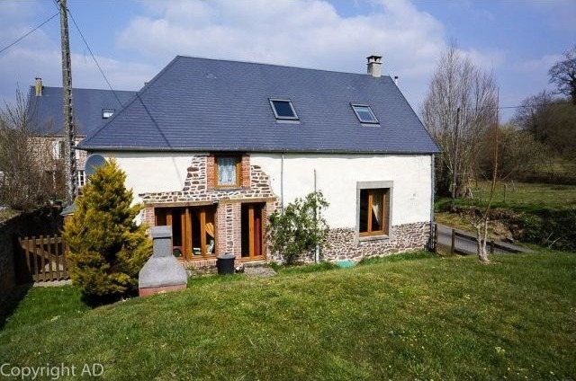 Pretty 2 Bed Stone House With Garden