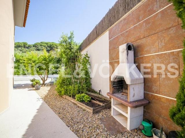 Walking distance of the beach Sant Pol.. - 2