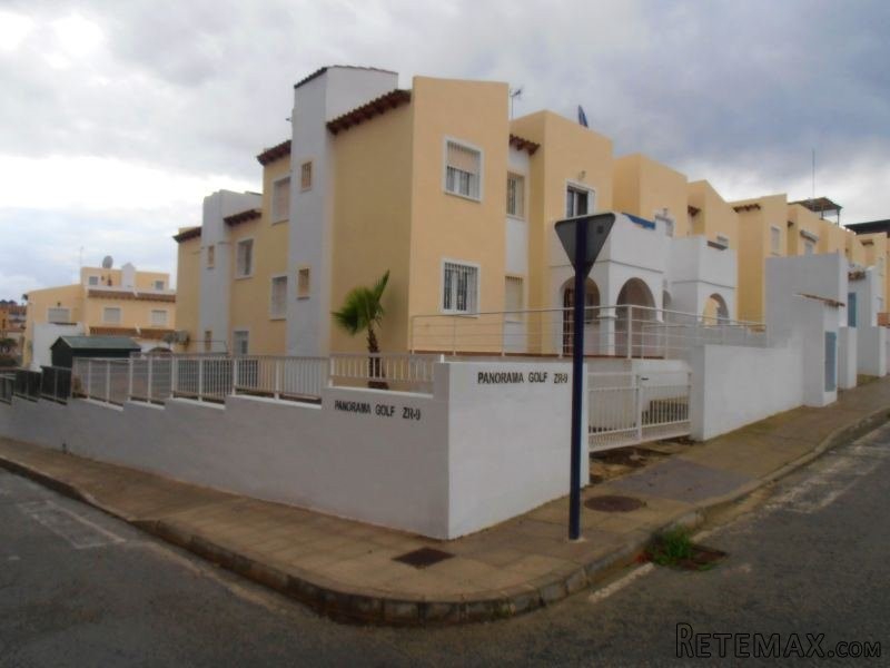 Townhouse In Villamartin, Orihuela..