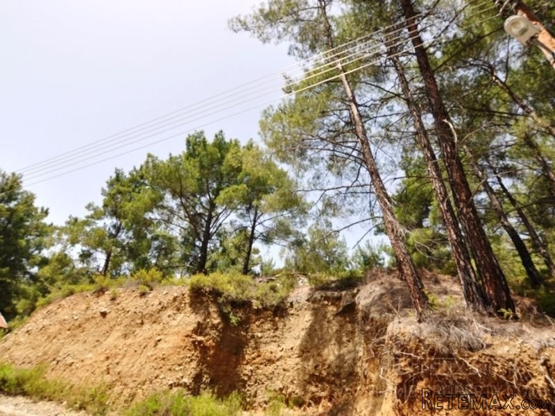 Land in Troodos, Cyprus, for Sale -.. - 2