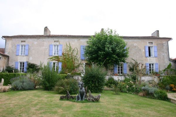 16th Century Domaine With 11 Bedrooms..