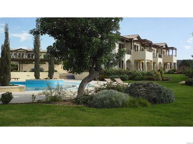 3 Bedroom Apartment, Theseus Village.. - 2