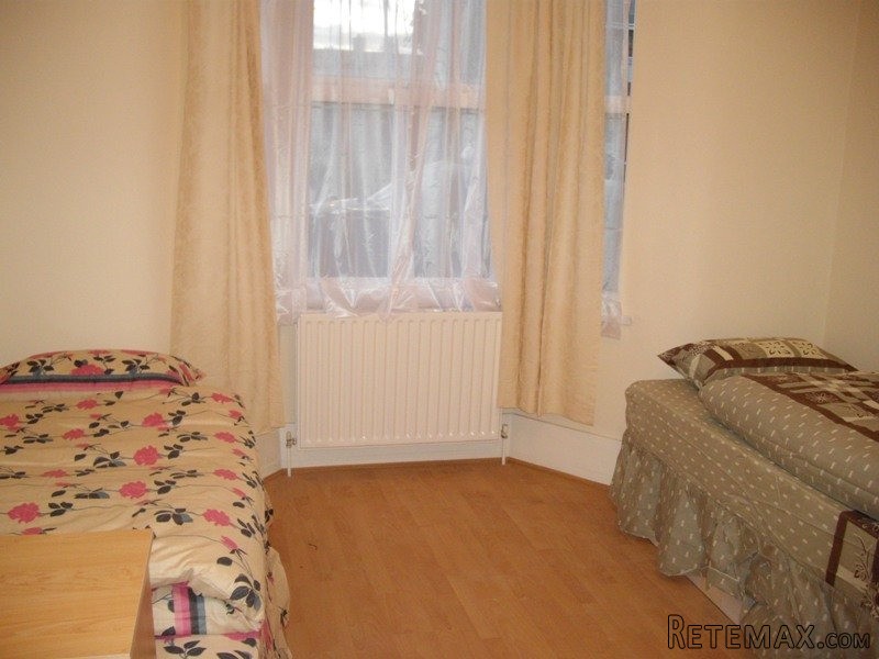 Room share for men, Zone 3, Leyton