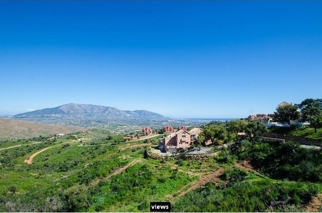 Villa for sale in Elviria, Marbella..