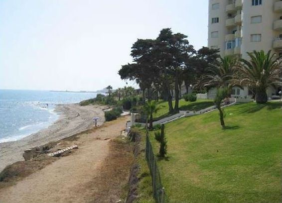 Apartment - Frontline beach apartment.. - 2
