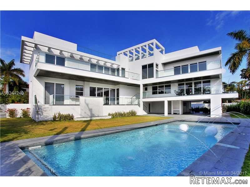 6 bedroom House For Sale: 545 GLENRIDGE..