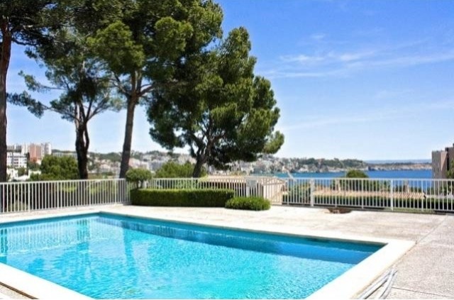 Beautiful Apartment With Sea Views In..