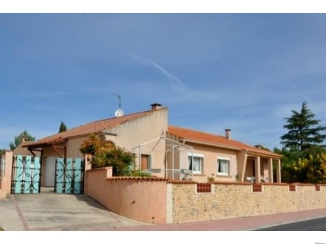 Villa With Terraces and Pool