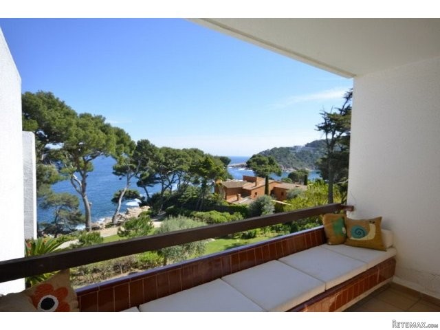 Apartment near the seafront