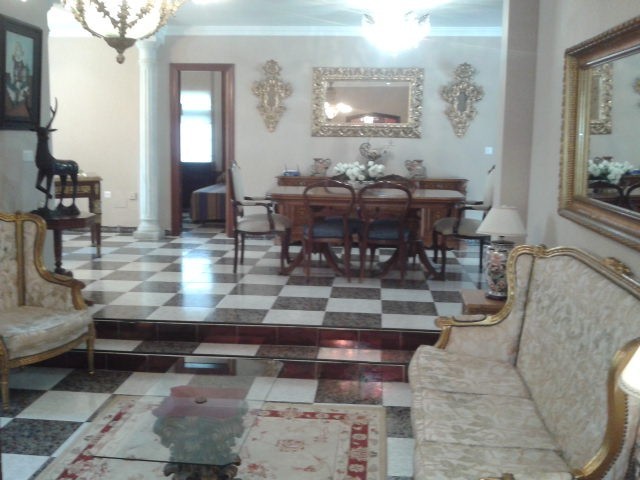 Villa - Perfect Location! Short or Long.. - 2