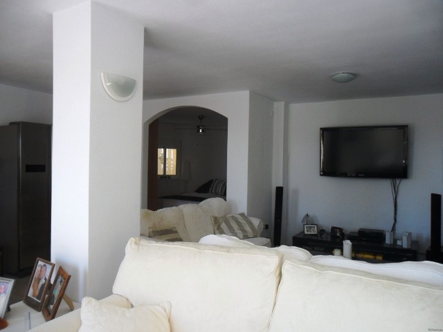 4 bed detached house with separate.. - 2
