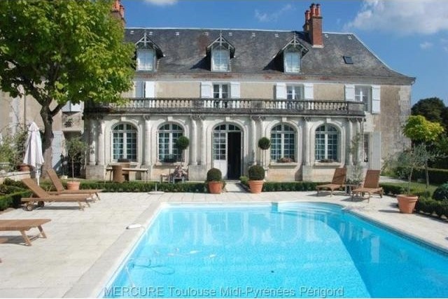 9 bedroom Castle For Sale: 24640.. - 2