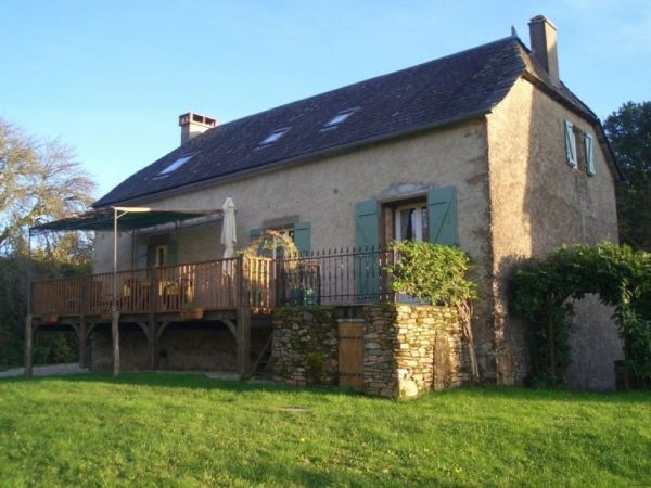 Farmhouse, Barn, Pool & Land for Horses - 2