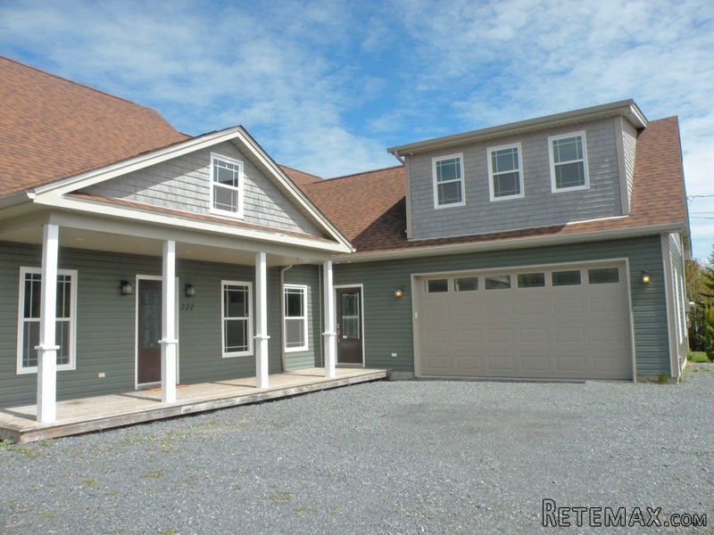 4 bedroom House For Sale: 222 Royal.. - 2