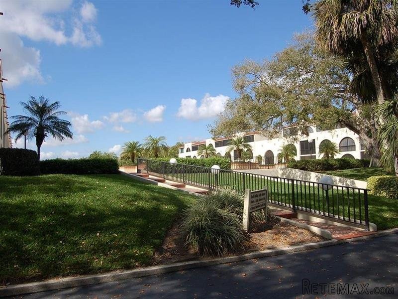 2 bedroom Flat For Sale: 5601 Highway.. - 2