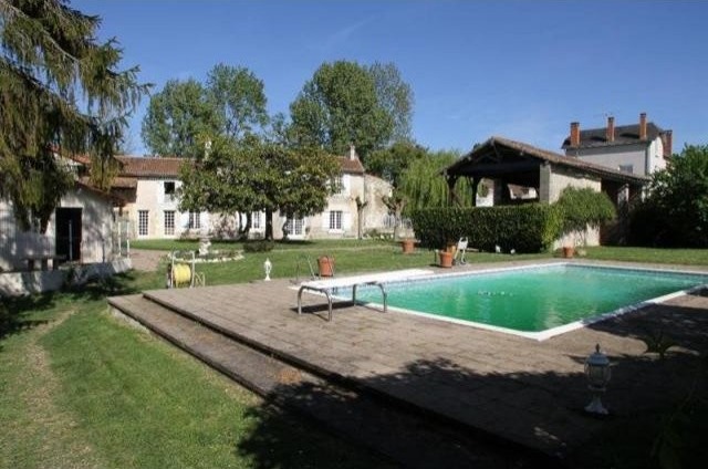 4 bedroom Character For Sale: 86330.. - 2
