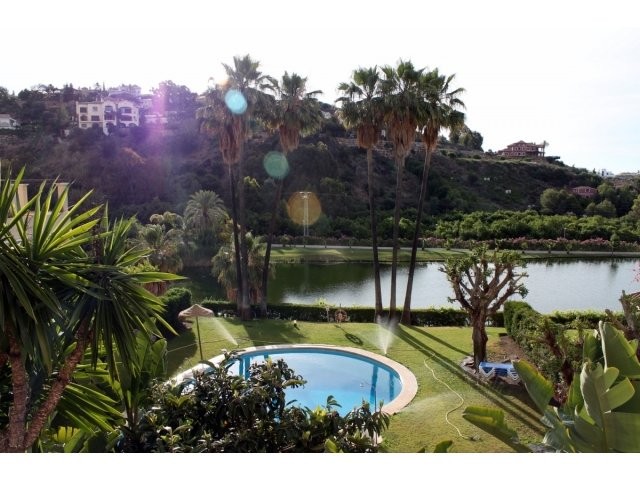 2 Bedroom Apartment For Sale In La.. - 2