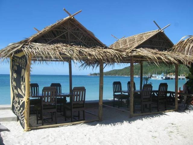 Koh Phangan beach front property -..