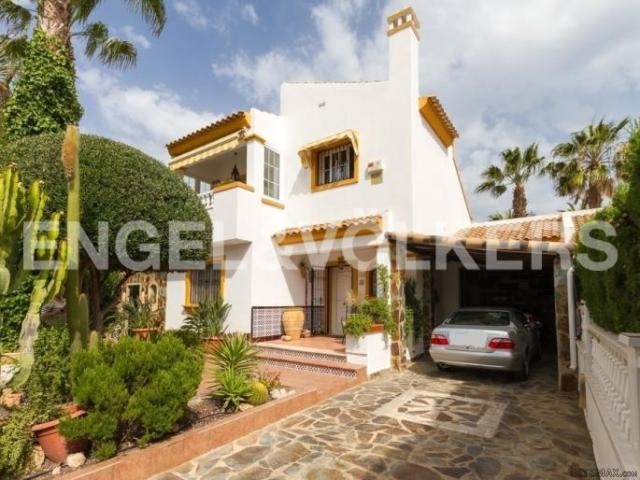 Villa with beautiful garden near the.. - 2