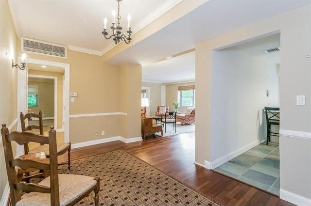 2 bedroom Co-op For Sale: Scarsdale.. - 2