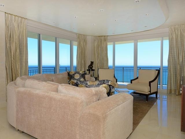 4 bedroom Residence For Sale: Singer.. - 2