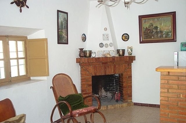 Villa - This detached traditional.. - 2