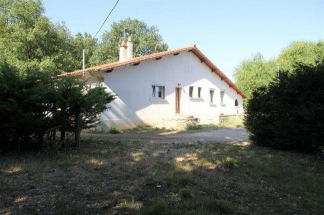 4 bedroom Villa For Sale: 86000 10 KM.. - 2