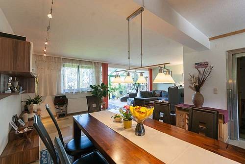 Spacious semi-detached house in a..