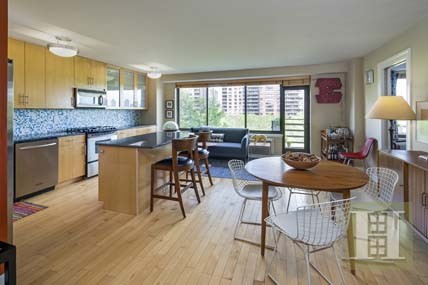 1 bedroom Apartment For Sale: 372.. - 2