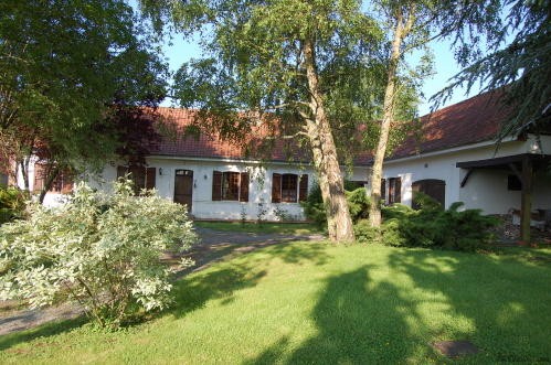 5 Bedroom Farm House For Sale