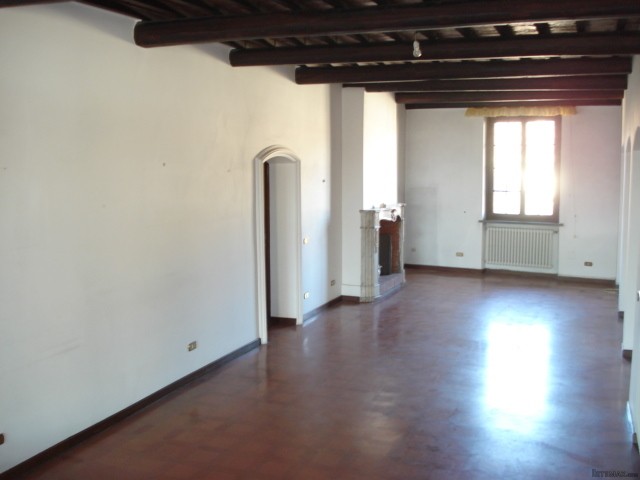 Apartment - For Sale - Lucca centre &.. - 2
