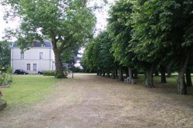 7 bedroom Manor House For Sale: 86100.. - 2