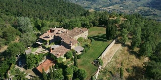 6 bedroom Farm House For Sale:..