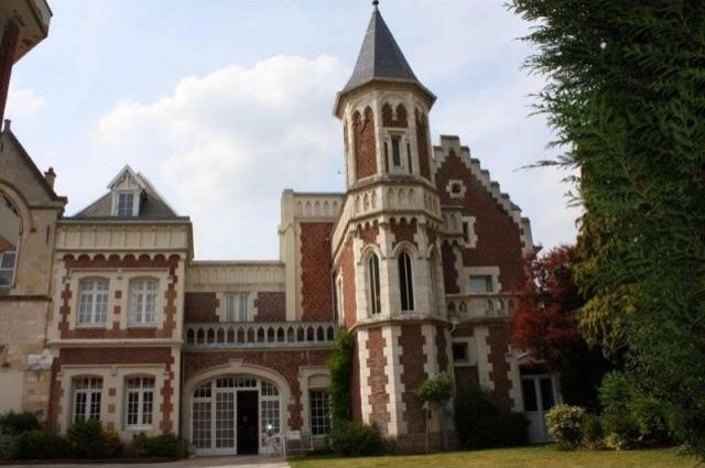 6 bedroom House For Sale: 62000 ARRAS - 2