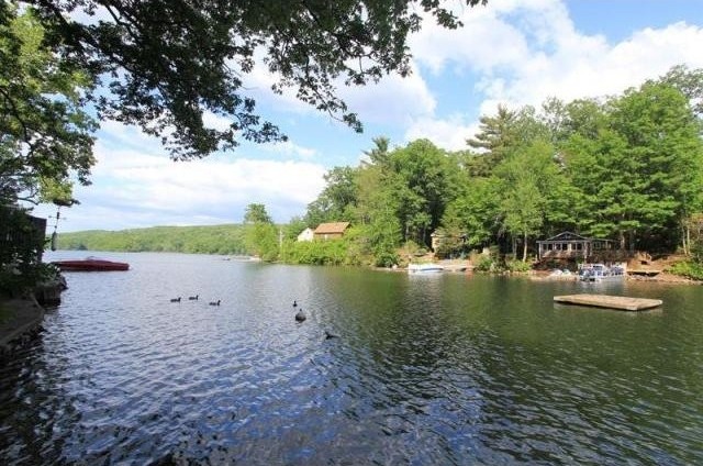 2 bedroom Residence For Sale: Pawling.. - 2