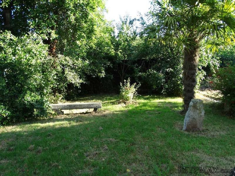 Country House with Garage and Garden - 2